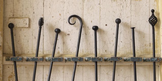 Curtain poles & finials
