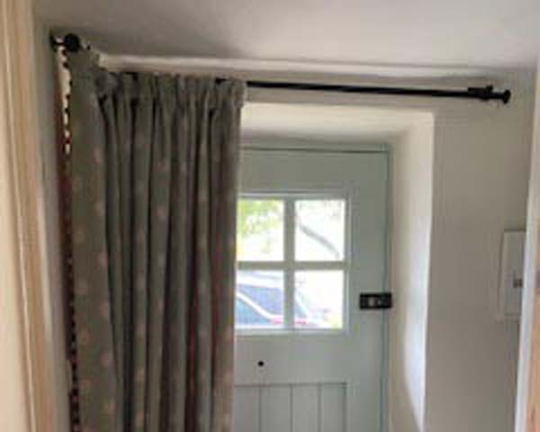 Customer photo: L shaped wide door pole - left hand arm